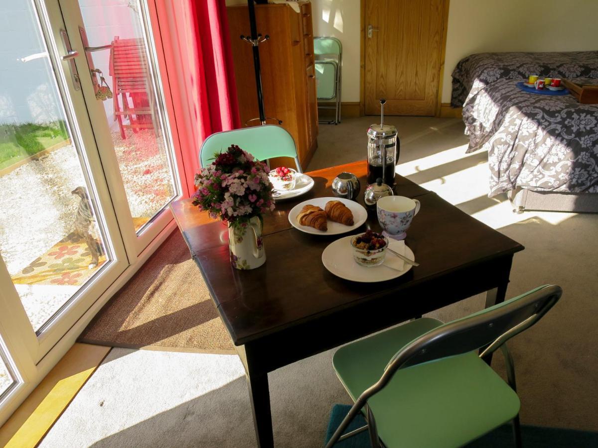 Hill View Bed and Breakfast Binegar Exteriör bild